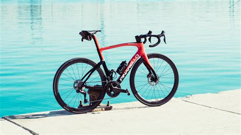 First impressions of the new Pinarello F7: Beautiful, balanced, but .